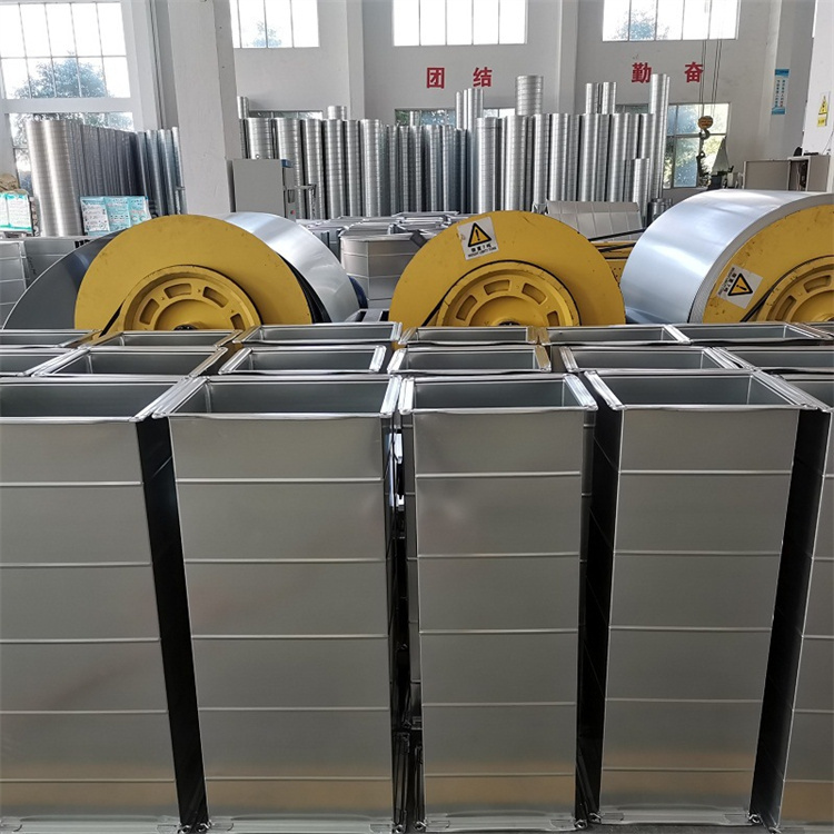 白鐵風管加工廠家承接共板法蘭風（fēng）管加工角鐵（tiě）法蘭風管製作 